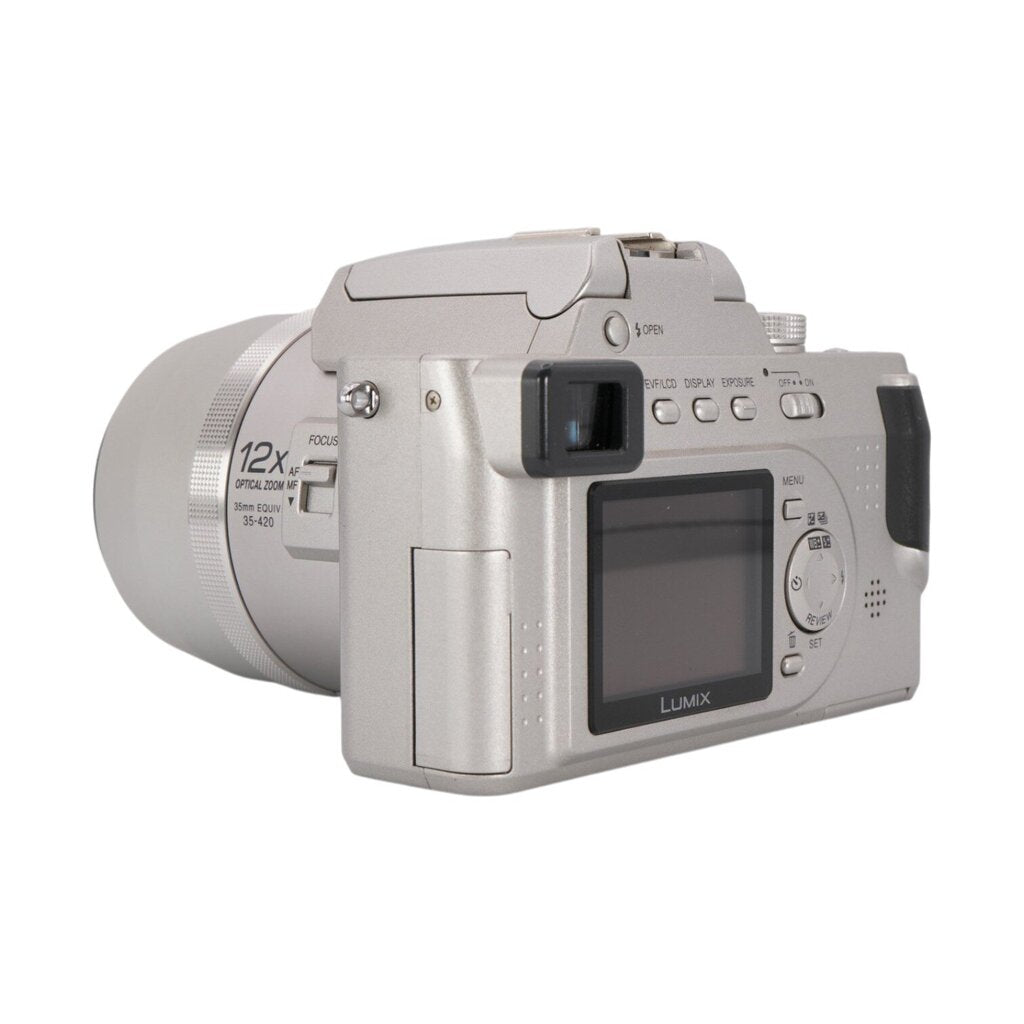 Panasonic Lumix DMC-FZ10 Camera