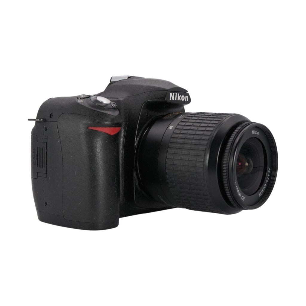 Nikon D50 APS-C DSLR Camera w/ Nikon DX 18-55mm f/3.5-5.6 G ED Lens
