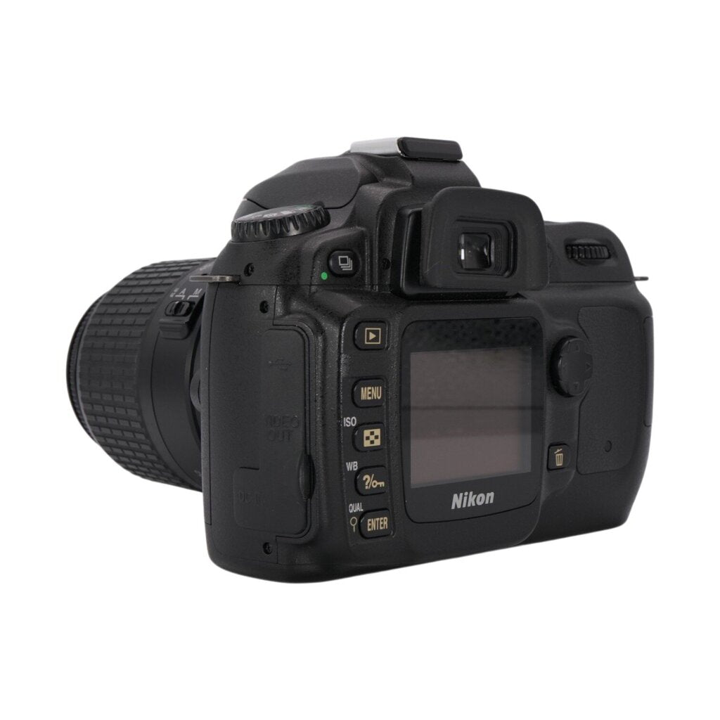 Nikon D50 APS-C DSLR Camera w/ Nikon DX 18-55mm f/3.5-5.6 G ED Lens