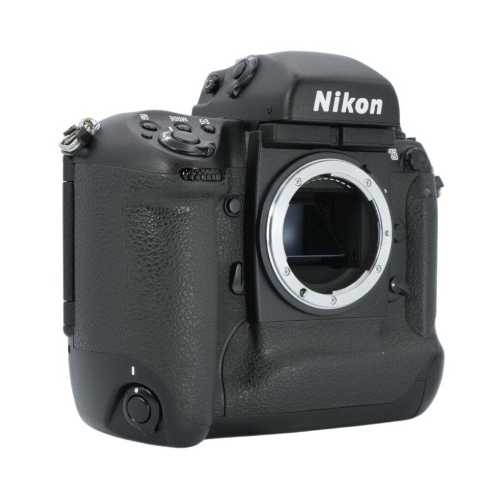 Nikon F5 35mm Film SLR Camera