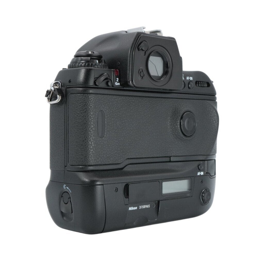 Nikon F5 35mm Film SLR Camera