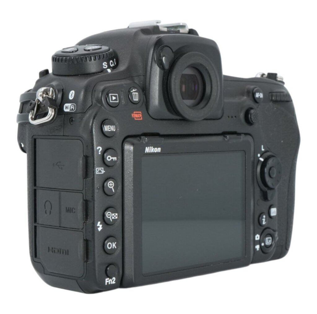 Nikon D500 APS-C DSLR Camera