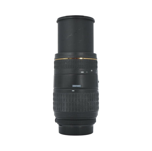 Sigma 70-300mm f/4-5.6 APO Macro Full-frame DSLR Lens for Nikon F-mount