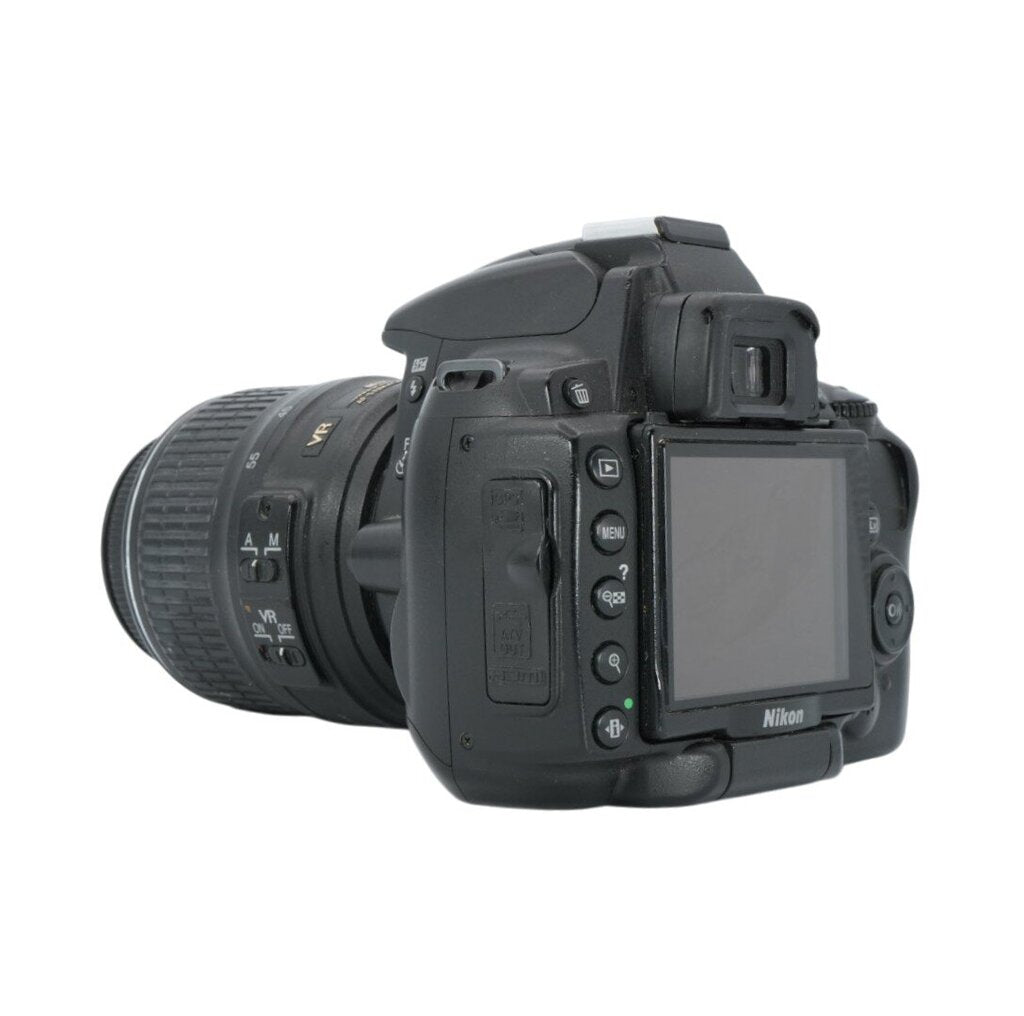 Nikon D5000 APS-C DSLR Camera with Nikon Nikkor AF-S DX 18-55mm f/3.5-5.6 G and Nikon Af-S Nikkor 55-200mm f/1.4-5.6 G ED VR Lenes