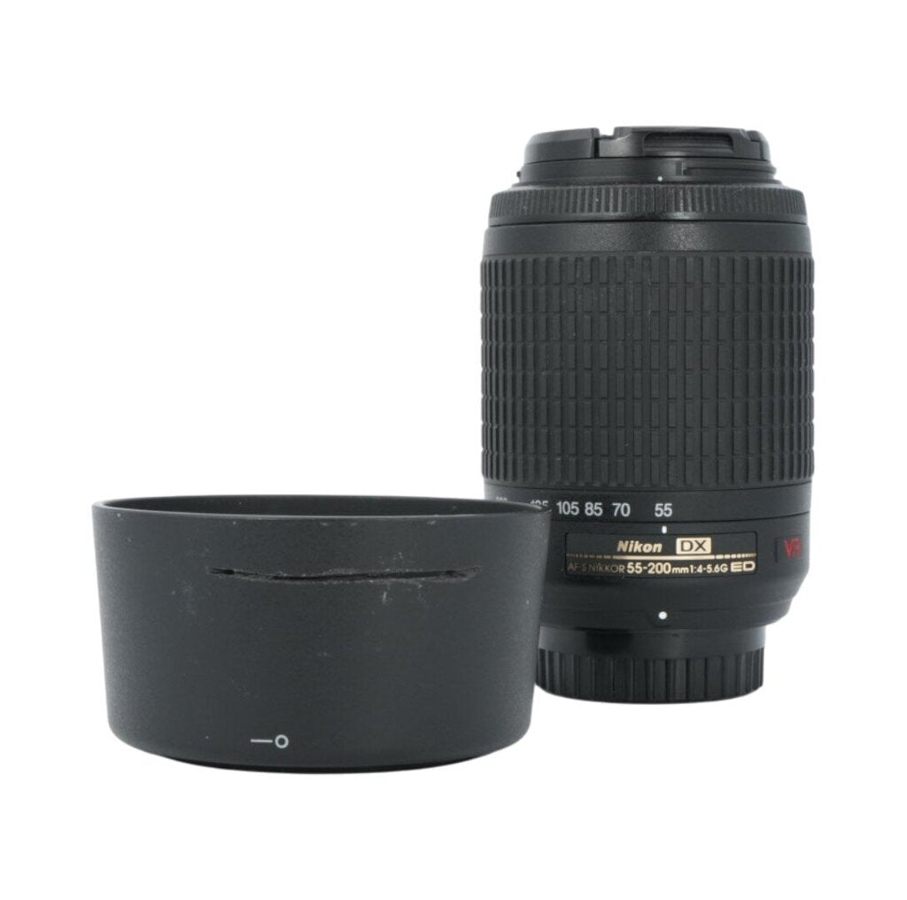 Nikon D5000 APS-C DSLR Camera with Nikon Nikkor AF-S DX 18-55mm f/3.5-5.6 G and Nikon Af-S Nikkor 55-200mm f/1.4-5.6 G ED VR Lenes