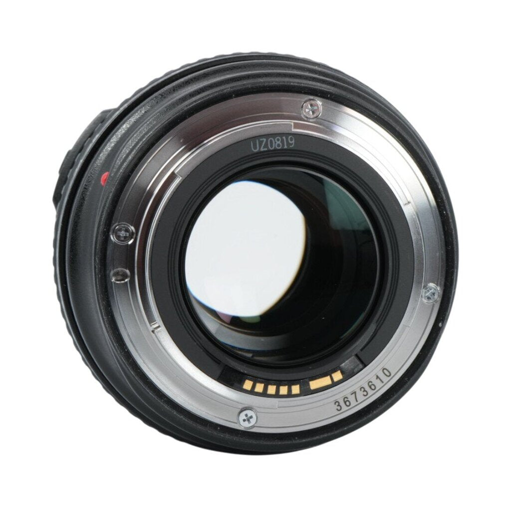Canon EF 24-70 f/2.8 L USM Full-frame DSLR Lens