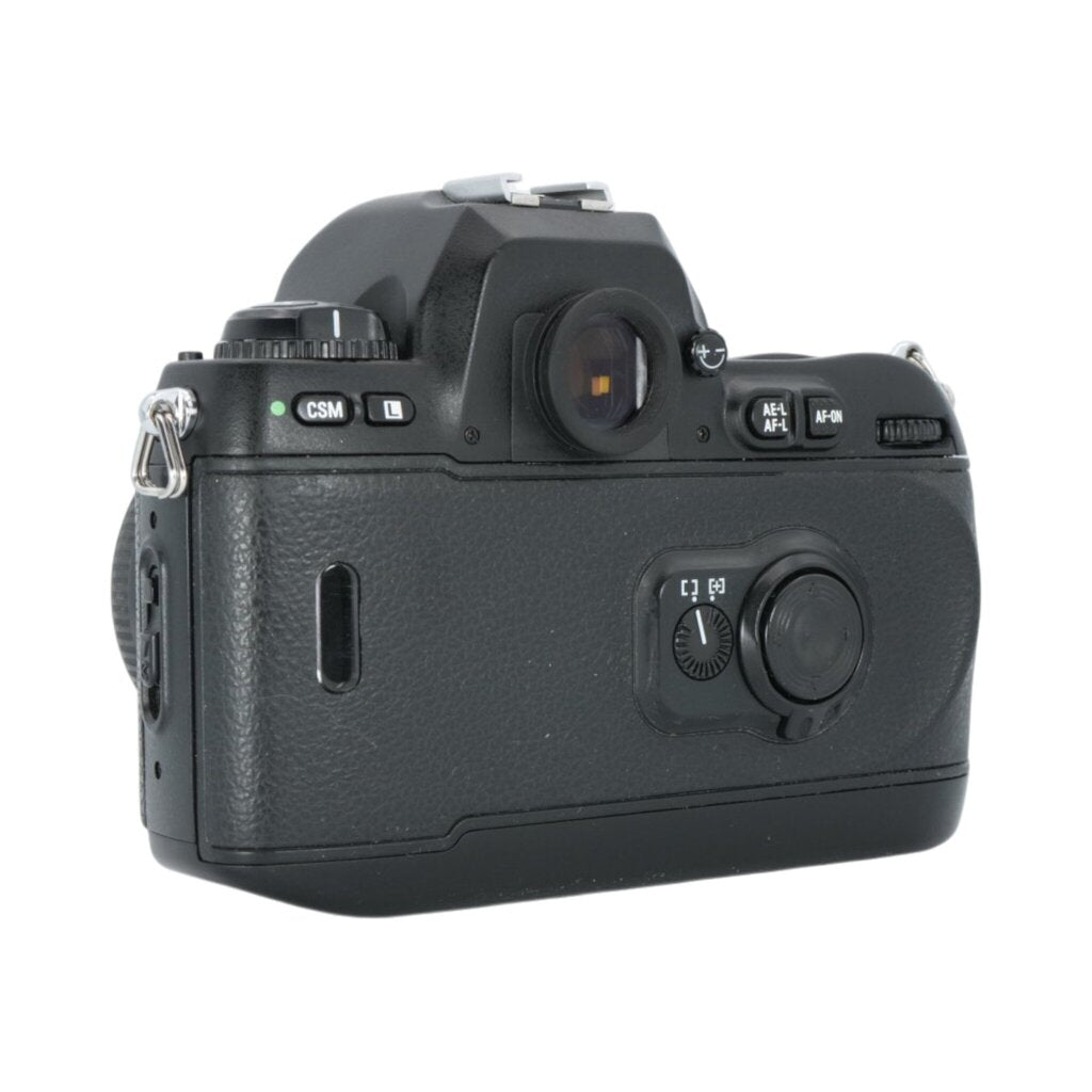 Nikon F100 35mm Film Camera with Nikon Nikkor AF-S DX 35mm f/1.8 G Lens #2026629