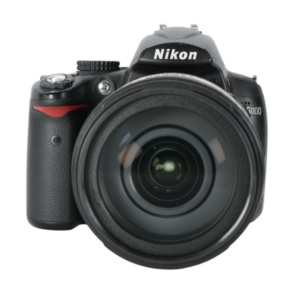 Nikon D5000 APS-C DSLR with Tamron 18-270mm f/3.5-6.3 for Nikon DX APS-C Mount