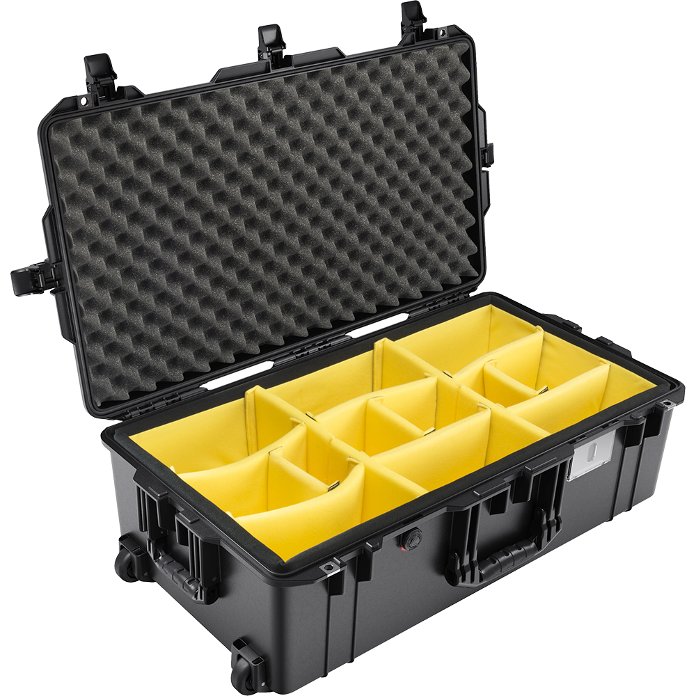 Pelican 1615 Air Wheeled Hard Case with Divider Insert (Black)