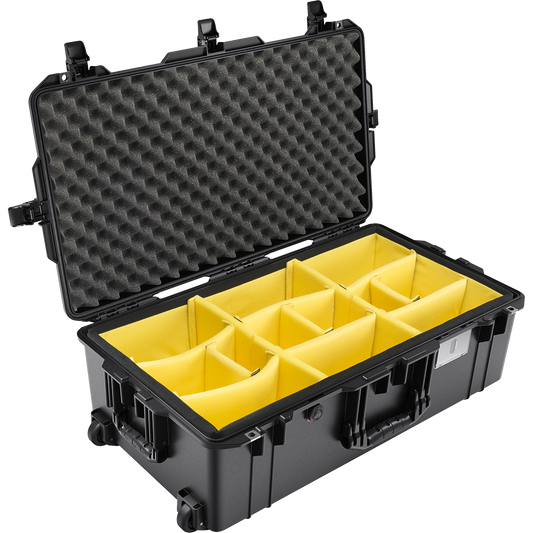 Pelican 1615 Air Wheeled Hard Case with Divider Insert (Black)