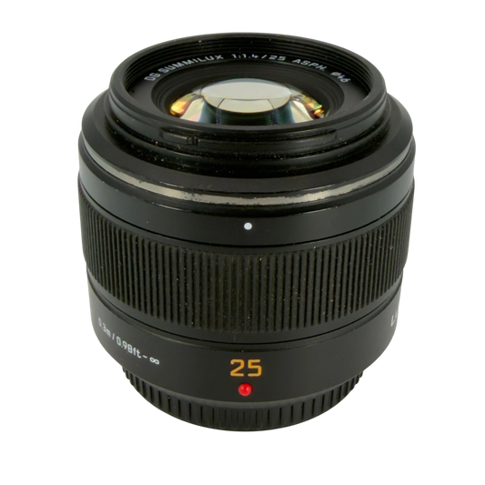 Panasonic Lumix Leica 25mm f/1.4 DG Summilux ASPH. Lens for MFT