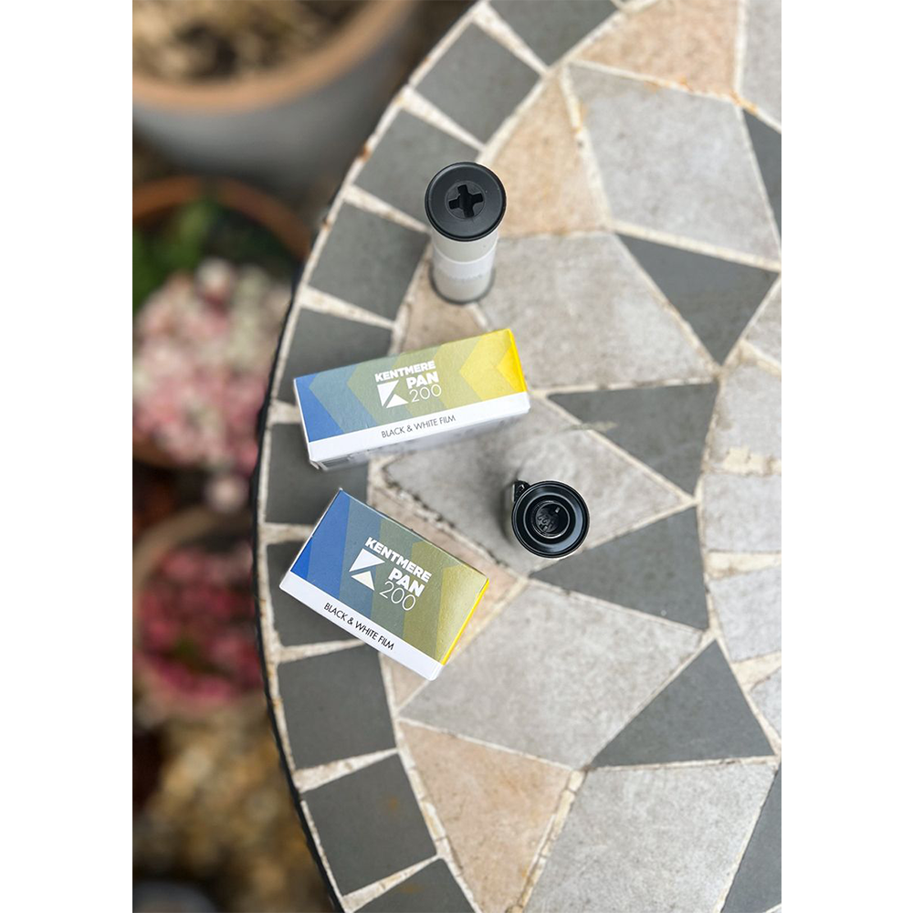 KENTMERE 200 Black & White Film - 120 Format