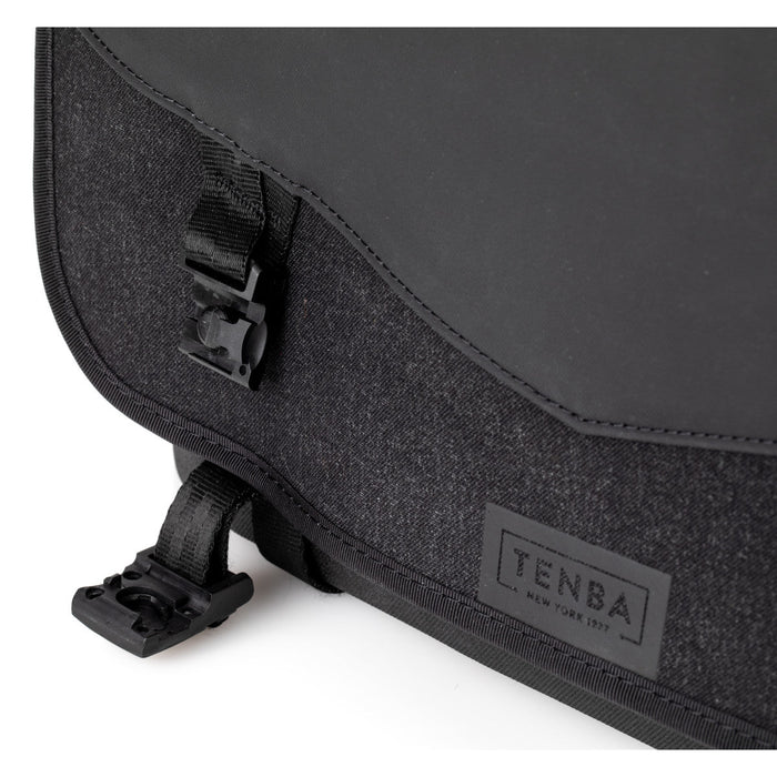 Tenba DNA 16 Pro Messenger Bag