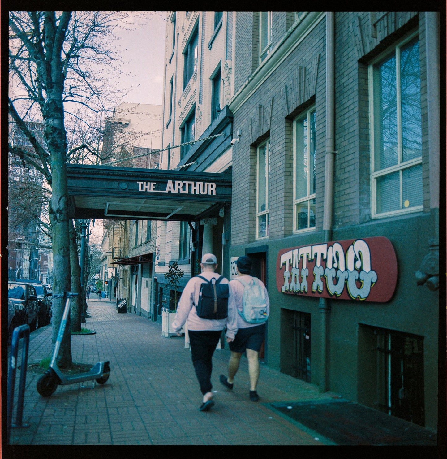 Lomography LomoChrome Metropolis 100-400 Color Negative 120 Format Film